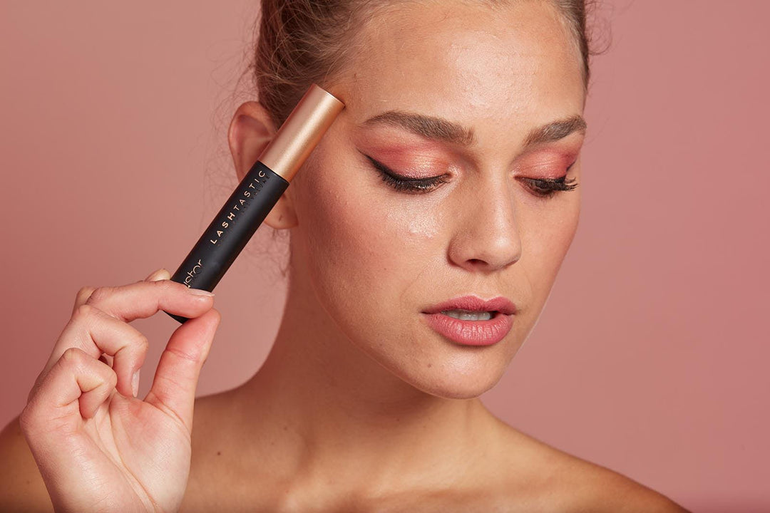 AMZGLRL Starlit Nacht Mascara – Voluminös, Verlängernd, Langanhaltend – Sehr Schwarz, Vegan & Schonend